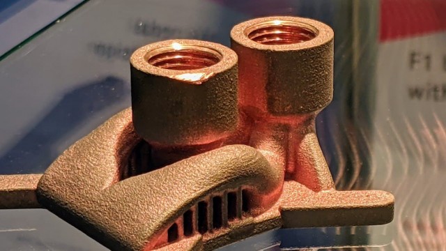 Немецко-канадский проект автоматизирует ремонт деталей 3D-печати с помощью технологии AI
