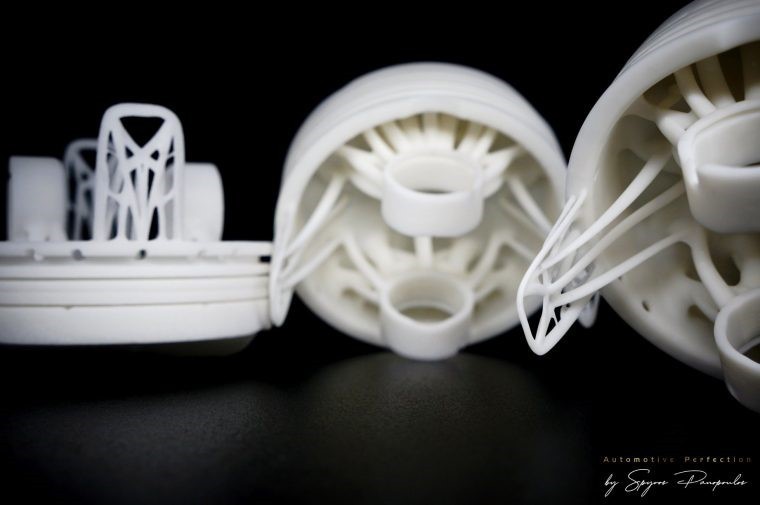 Компания SPA используя 3D-принтер компании Xjet напечатала керамический поршень для гиперкара «Chaos»
