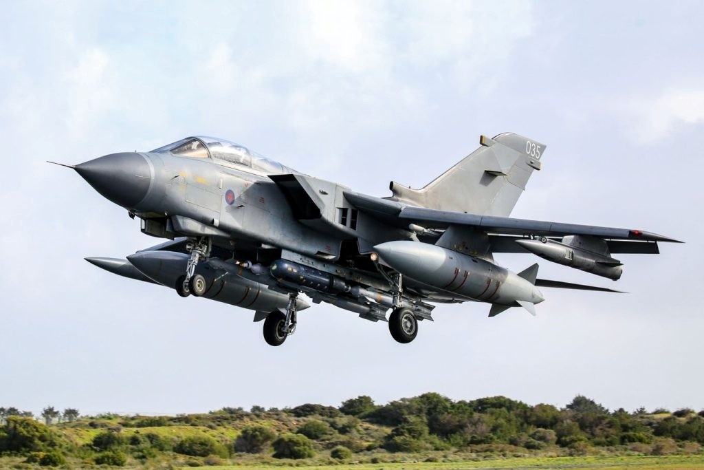 Истребитель RAF Tornado Истребитель RAF Tornado